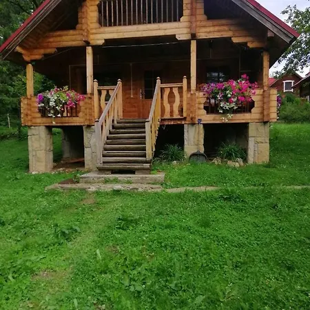 Микулин Хутірець 호텔 미쿨리친